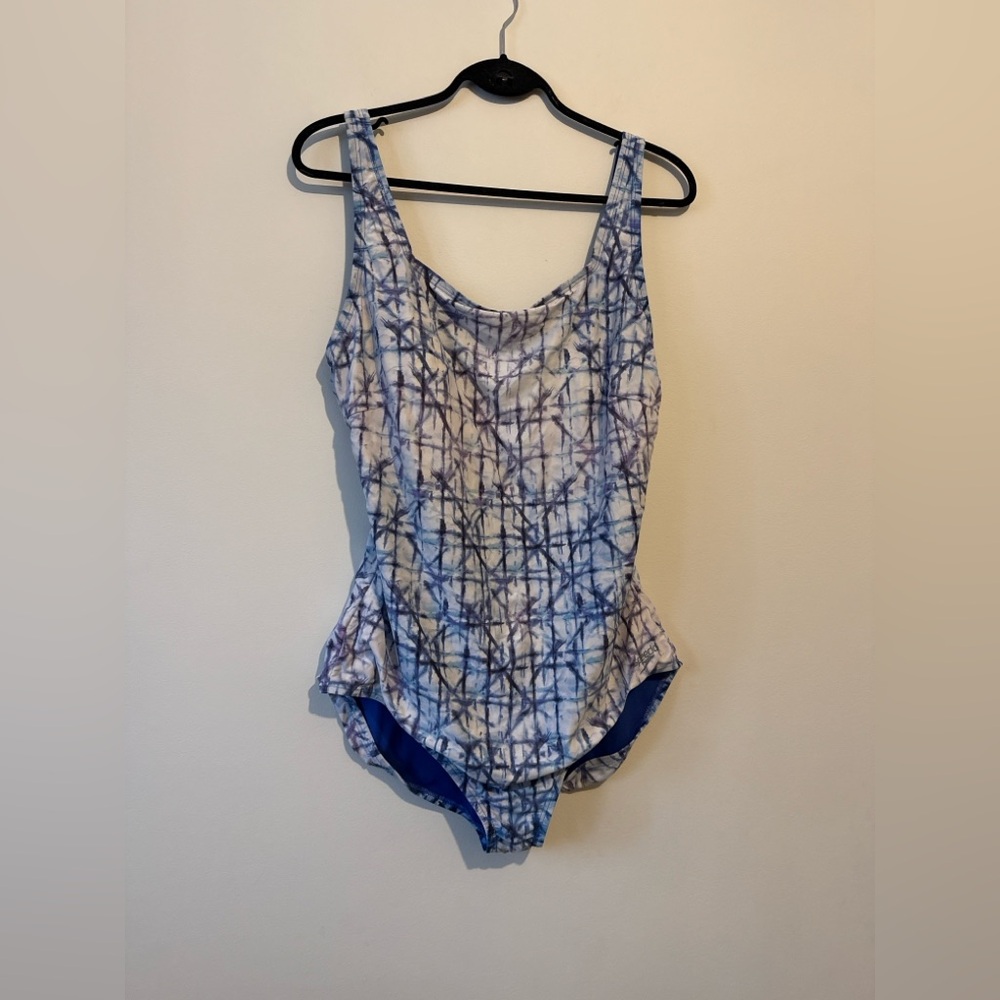 Speedo Blue and White Tie-Dye Scoop One-Piece Swimsuit